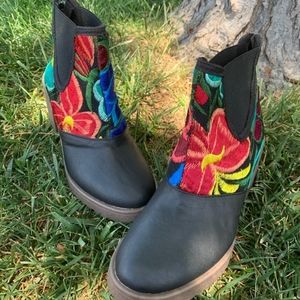 Mexican shoes, 100% handmade skin